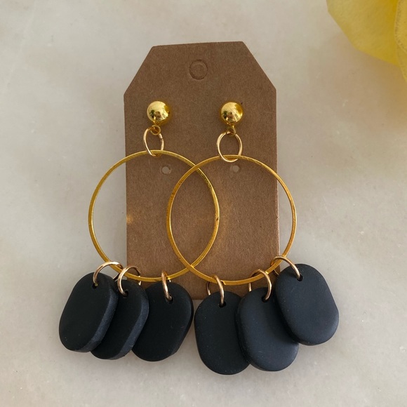 Polymer Clay Dangle Earrings Black - Picture 2 of 2